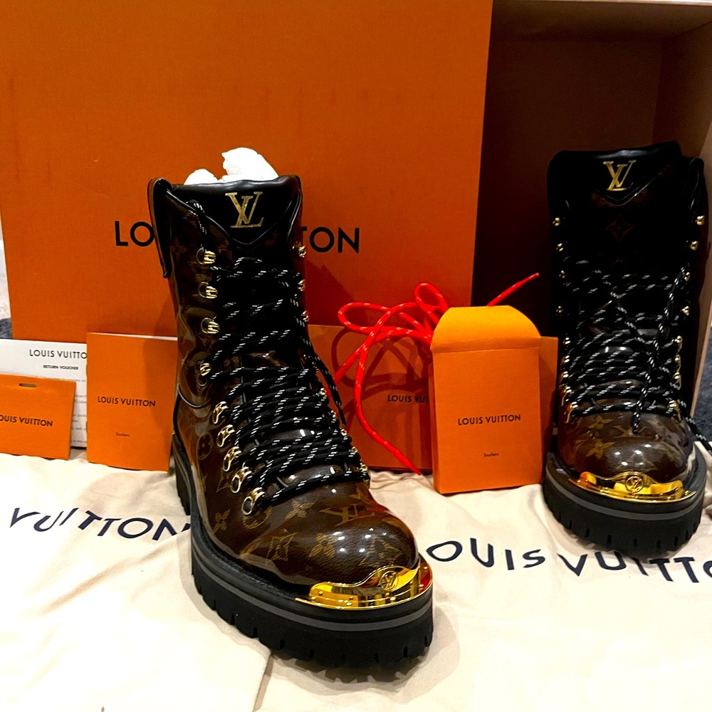 MENS LOUIS VUITTON LV OUTLAND ANKLE BOOT